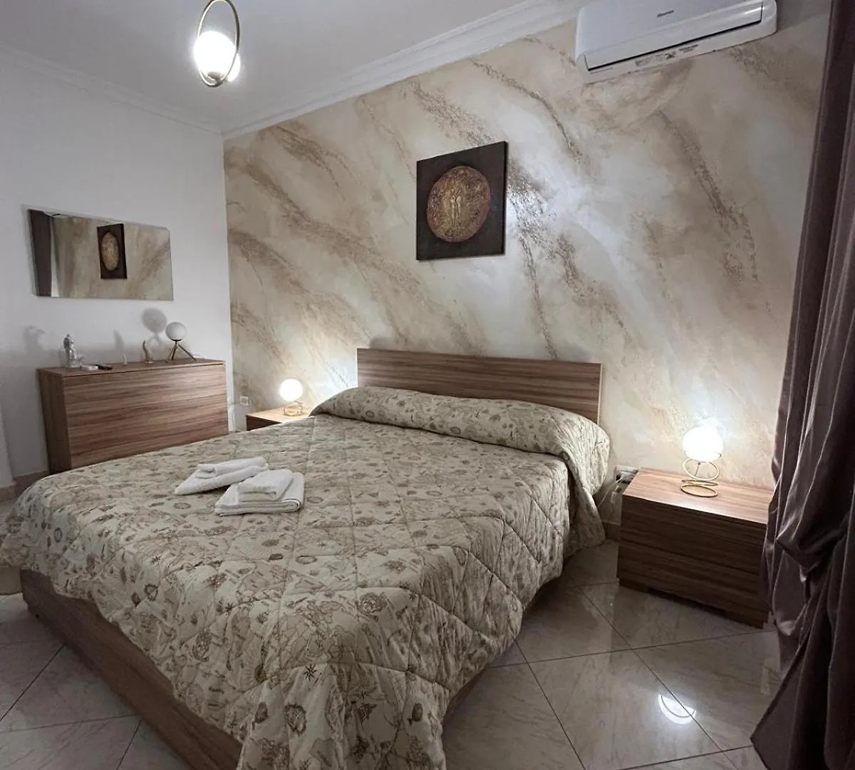 Ciro'S Home Naples 0*,  Italy